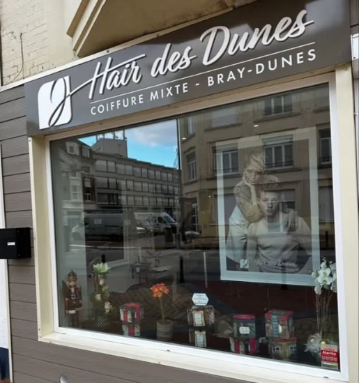 Façade du salon Hair des Dunes, boulevard Georges Pompidou à Bray-Dunes